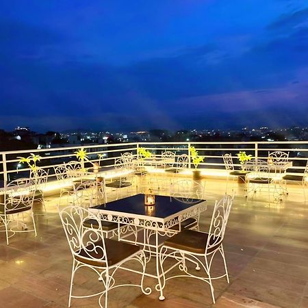 Hotel The Celebration By Amod Best Hotel & Rooftop Udaipur Exterior foto
