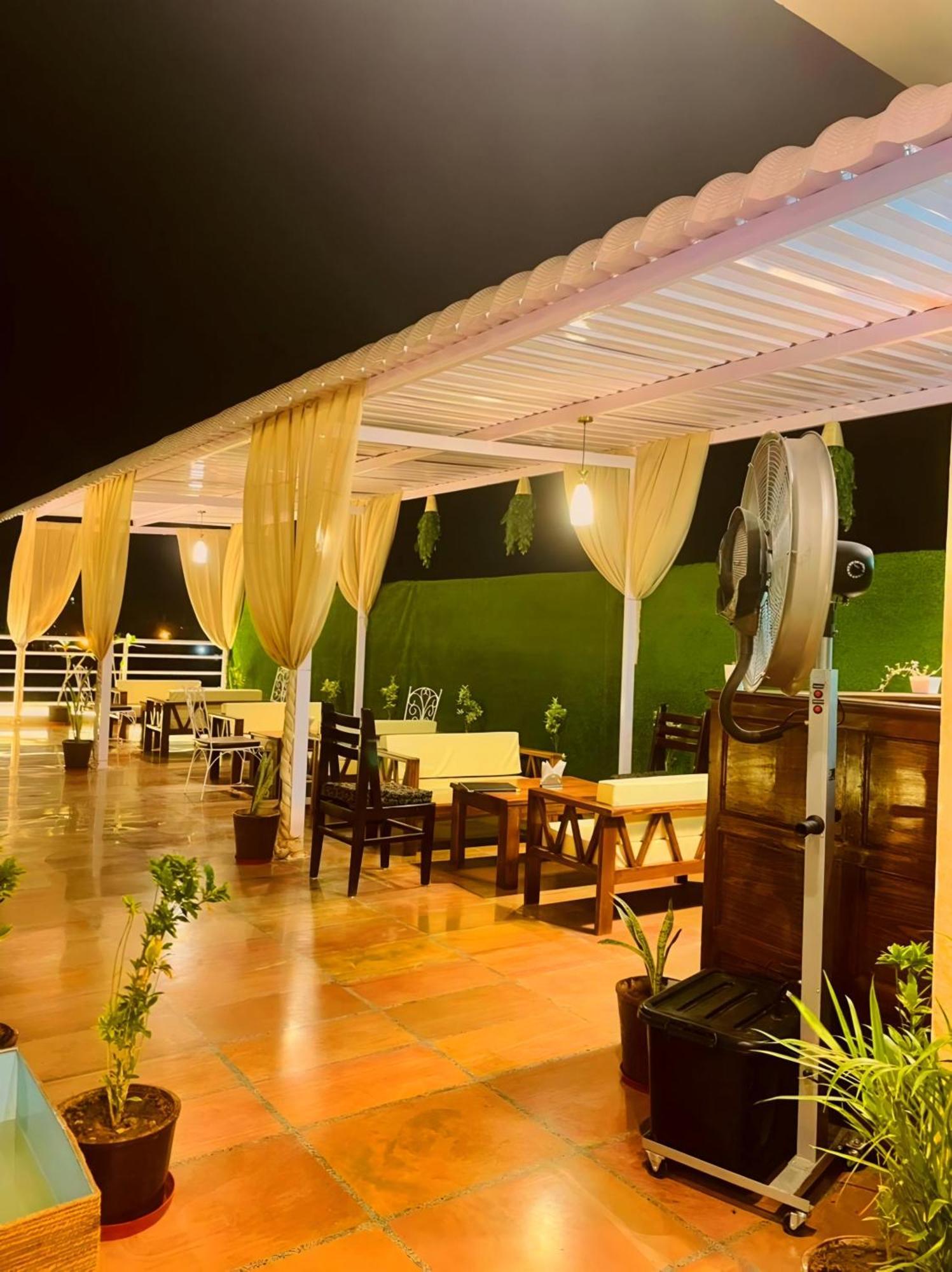 Hotel The Celebration By Amod Best Hotel & Rooftop Udaipur Exterior foto