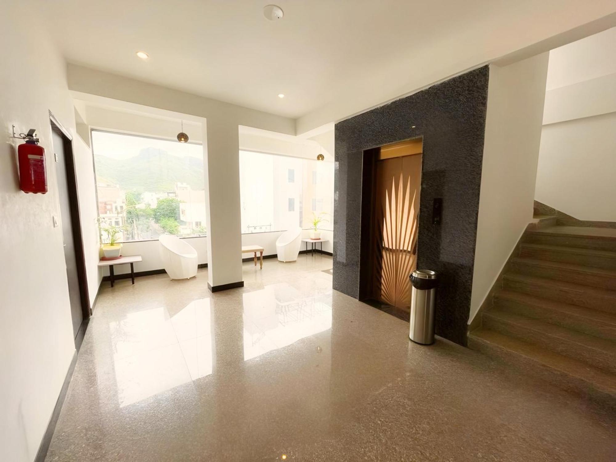 Hotel The Celebration By Amod Best Hotel & Rooftop Udaipur Exterior foto